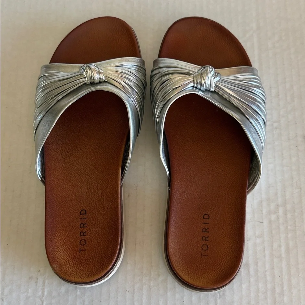 Torrid Silver Twist Knot Slide